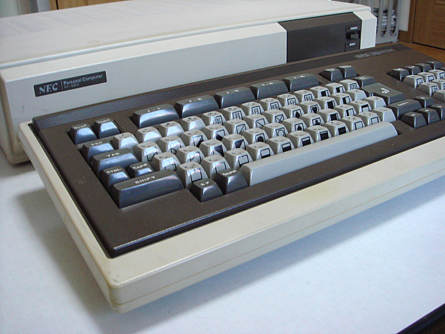 PC-8801(NEC) 1981年 | 古いハードに囲まれて since2011