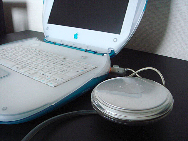 iBook G3 クラムシェル (Apple) 1999年 | 古いハードに囲まれて since2011