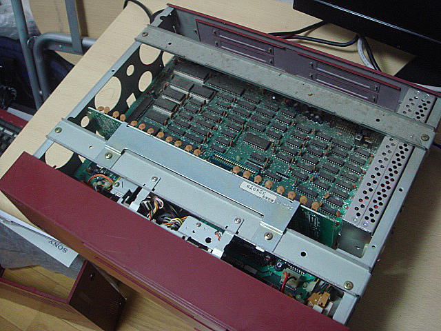 シャープ X1 CZ-800C ジャンク修理 part1 | 古いハードに囲まれて since2011