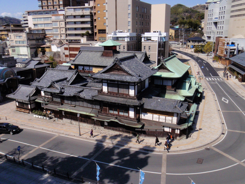 道後温泉本館