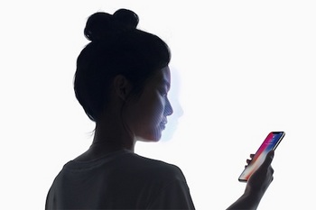 アップルの顔認証システム「Face ID」