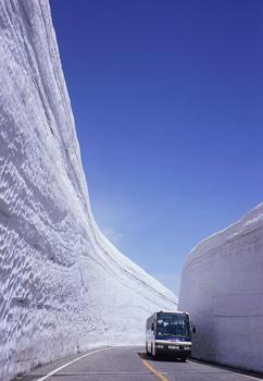 雪の大谷