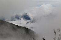 761A8743三方岩岳駐車場からの風景‐山と雲.JPG