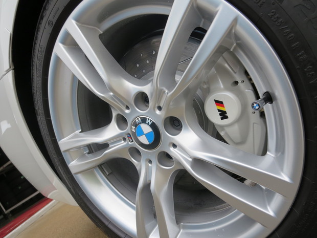 キャリパー塗装（BMW F30) (17).JPG