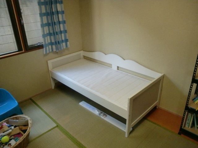 ベッド組み立て (2).jpg