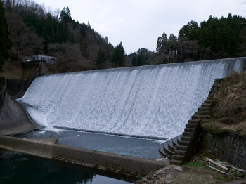 白水堰堤
