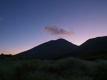 坊ガツル、夜明け前