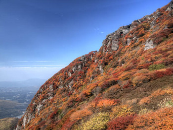 北峰の西の岩尾根