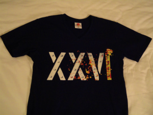 XXVI Vネックシャツ.jpg