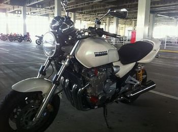xjr1300_white.jpg