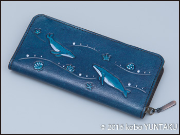 ザトウクジラ（座頭鯨）の長財布