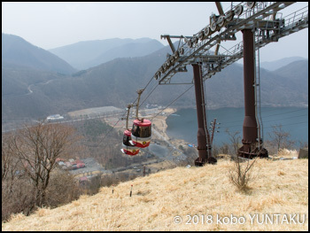 日本初の2両連結式ロープウェイ「榛名山ロープウェイ」