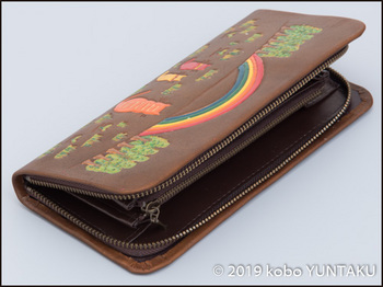 牛革の作品「虹と猫の長財布」