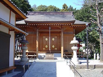 2009年4月川越日枝神社拝殿.jpg