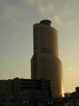 夕陽を浴びるアクトタワー（ACT TOWER）