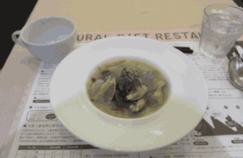 NDR-20120606-貝と海藻のスープ.gif