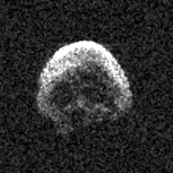 ハロウィーンに地球接近？ＮＡＳＡ発表ドクロ形小惑星、.jpg
