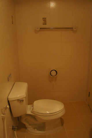 18-Siamese Views Lodge in Bangkok-bathroom02.jpg