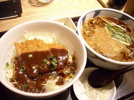 ソバキチの味噌カツ丼セット