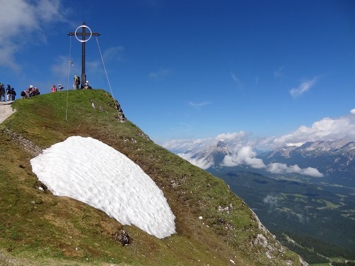14ｾﾞｰﾍﾙﾀﾞｰｼｭﾋﾞｯﾂェ山頂.jpg