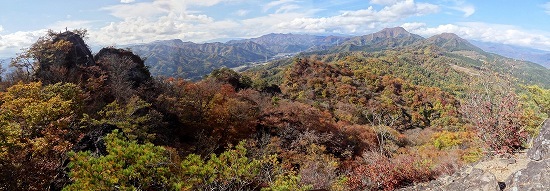 22-35岩櫃山頂直下ﾋﾞﾕｰ112.jpg