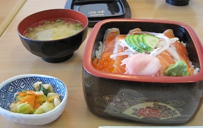 26ﾃｶﾎﾟ湖.jpg