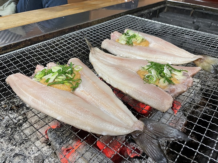 マルコメ君の食べ歩き。