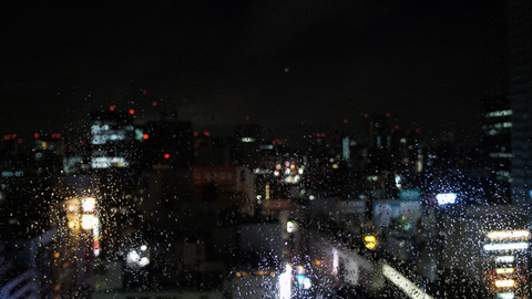 雨の秋葉原