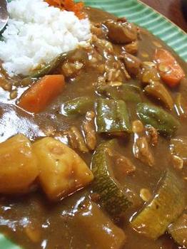 夏はこれっ！！ズッキーニカレー