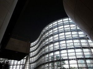 国立新美術館