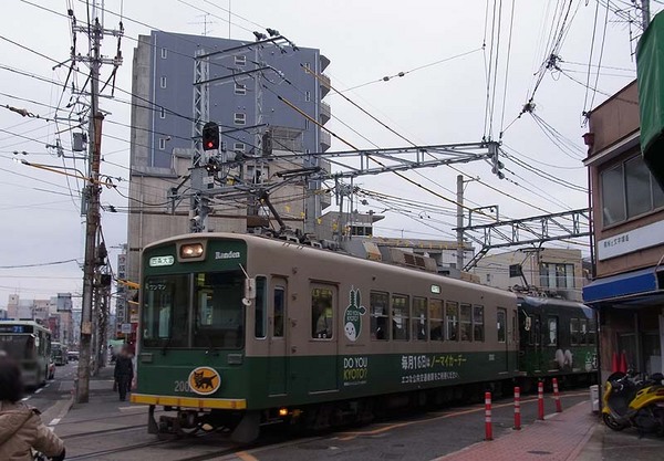 西院駅20160307_01.JPG