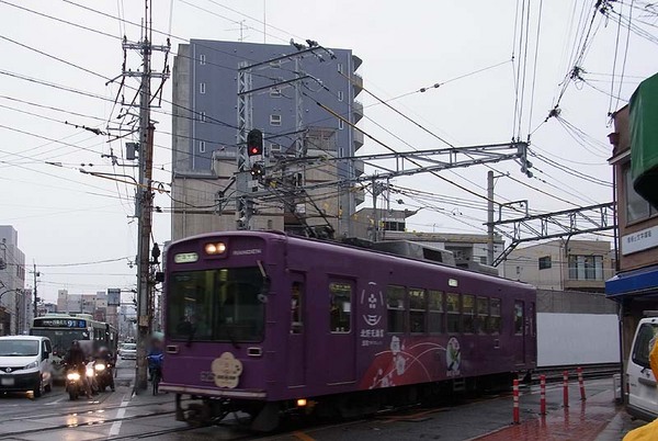 西院駅20160309_03.JPG