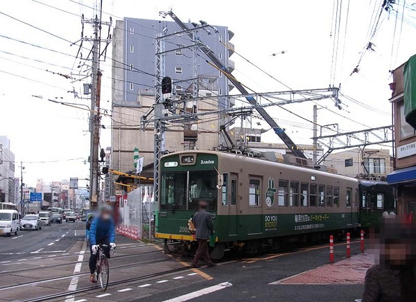 西院駅20160315_01.JPG