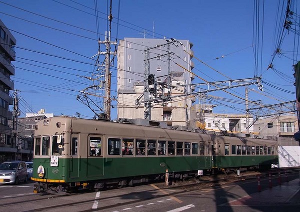 西院駅20160317_01.JPG