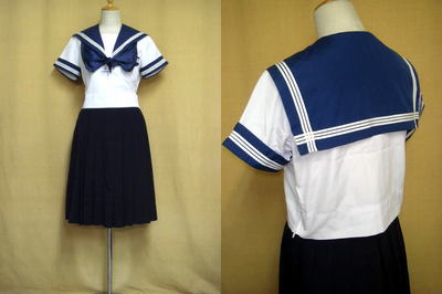 大阪成蹊女子高等学校の制服