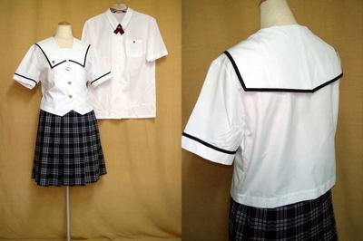 聖カタリナ女子高等学校の制服
