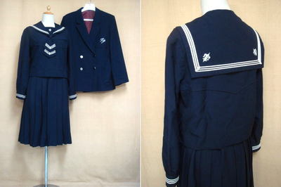 函館白百合学園高等学校の制服