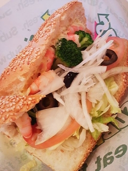 SUBWAY_エビ＆ブロッコリーのカルボナーラ