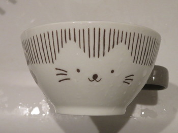 どんぶり会館陶器 (1).jpg