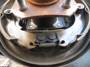 Ｚ12_Rr_Brake (2).jpg