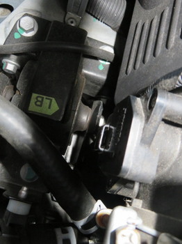 Lotus_Elise_2ZR_airflowmeter (2).jpg