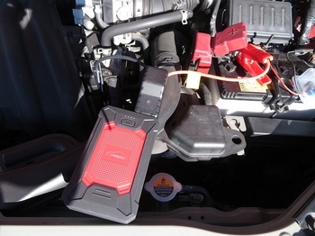 Yaber_YR200_jump_starter (1).JPG