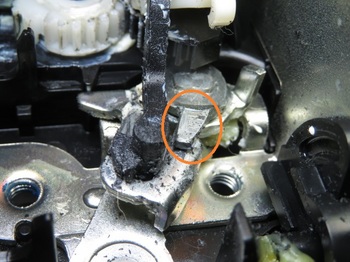 Z12バックドアアクチュエーター破損原因 (14).jpg