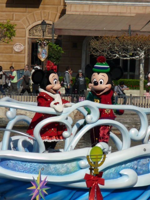 ディズニー・クリスマス・ラップド・イン・リボン_20111112_31.jpg