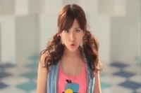 momo_MV_Closeup2_14.jpg