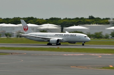 JA825J