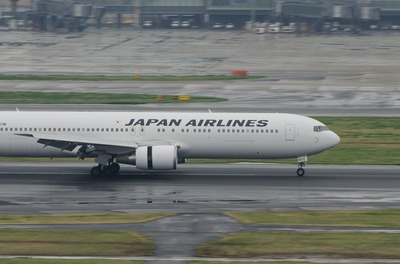 JA657J