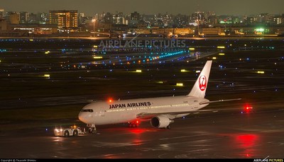 JA657J