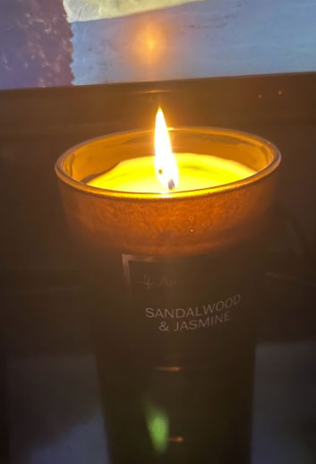 candleIMG_4499.jpg