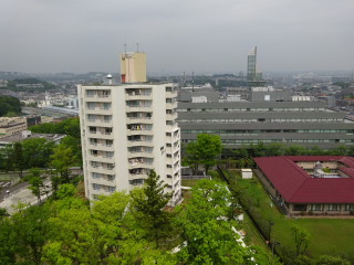 タウンハウス諏訪の高層棟